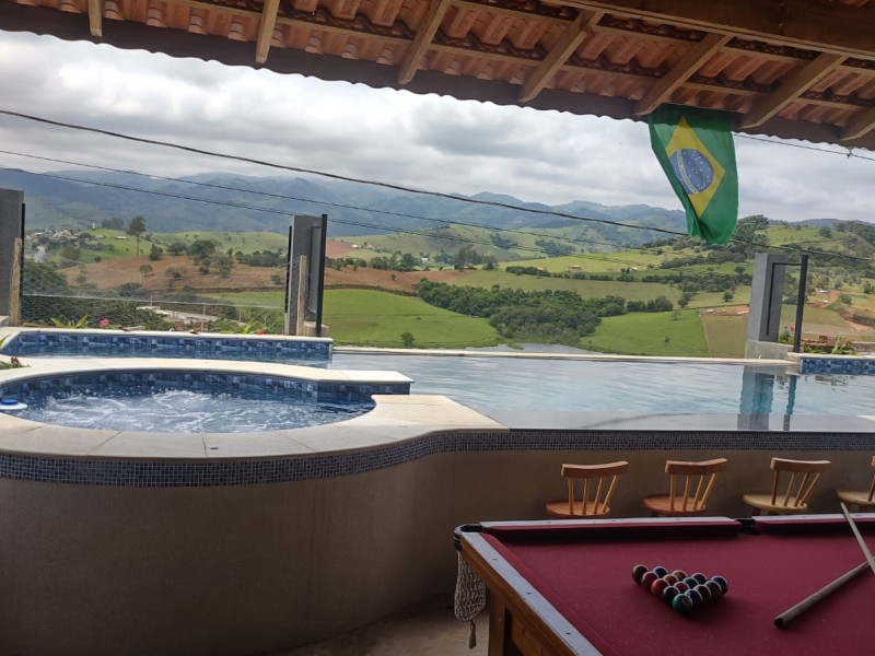 Casa de alto padrao em Cambui