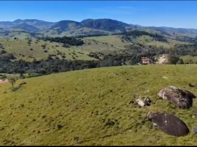 Area em Paraisopolis