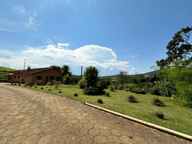 Sitio em Paraisopolis